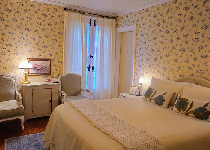 Historic Wilson-Guy House Bed & Breakfast Niagara-on-the-Lake